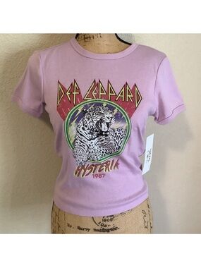 Def Leppard Hysteria 1987 Lilac Graphic Tee